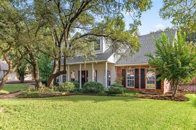 1605 Oak Hollow Drive, Woodway TX 76712 - Photo 4