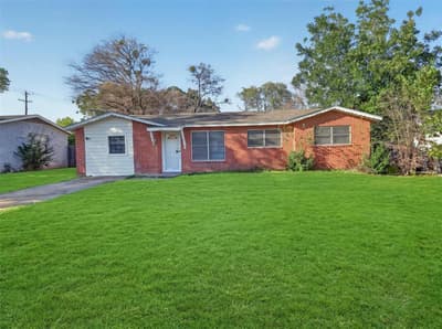 1005 Altamont Drive, Fort Worth TX 76106 - Photo 2