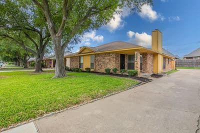 6847 Sierra Drive, North Richland Hills TX 76180