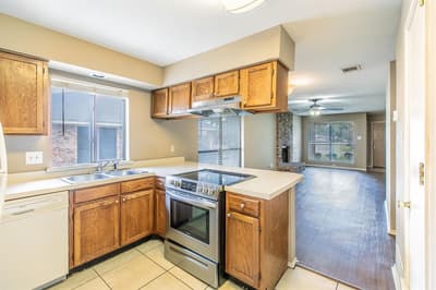 6847 Sierra Drive, North Richland Hills TX 76180 - Photo 5