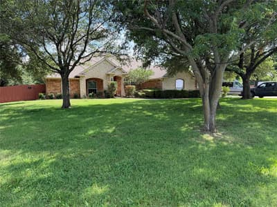 2117 Shorthorn Trail, Crowley TX 76036