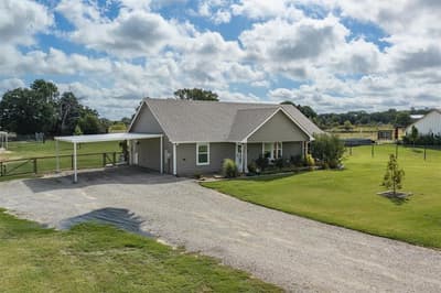 2019 Brown Loop, Poolville TX 76487 - Photo 4