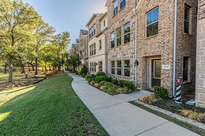 805 Tennessee Drive, Euless TX 76040 - Photo 2