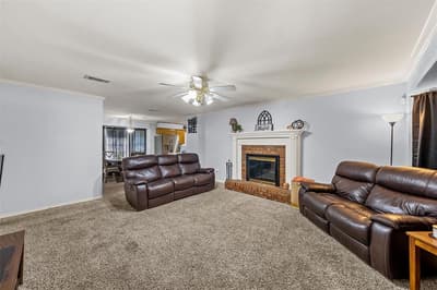 926 Rolling Hills Drive, Hewitt TX 76643 - Photo 2