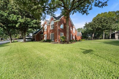 5104 Forestlake Court, Arlington TX 76017 - Photo 5
