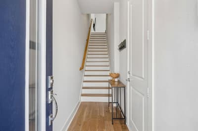 381 E Greenbriar Lane # 1001, Dallas TX 75203 - Photo 2