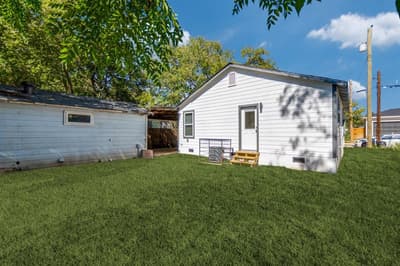 2711 Springdale Street, Dallas TX 75210 - Photo 2