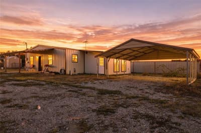 560 Green Acres Road, Weatherford TX 76088 - Photo 4