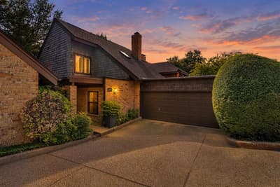 4223 Clear Lake Circle, Fort Worth TX 76109