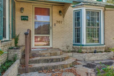707 N Oak Cliff Boulevard, Dallas TX 75208 - Photo 2