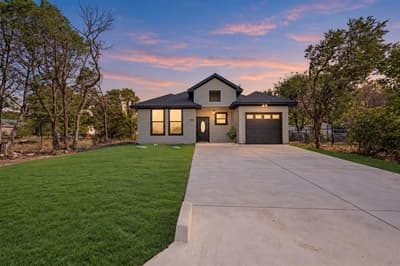 933 Nacogdoches River Drive, Granbury TX 76048 - Photo 2
