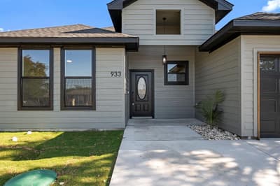 933 Nacogdoches River Drive, Granbury TX 76048 - Photo 3