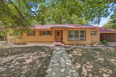 608 S Austin Street, De Leon TX 76444 - Photo 3