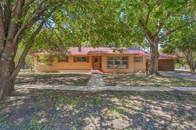 608 S Austin Street, De Leon TX 76444