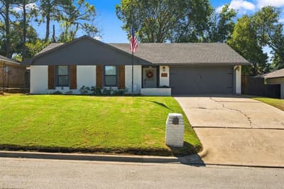 2205 Sierra Drive, Grapevine TX 76051