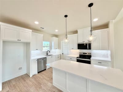 2017 Collin Street, Weatherford TX 76085 - Photo 4