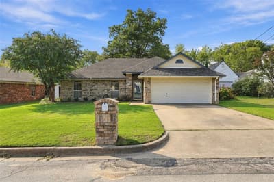 411 W Spring Street, Weatherford TX 76086