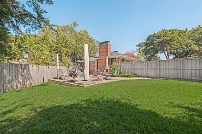 447 W Colorado Boulevard, Dallas TX 75208 - Photo 5