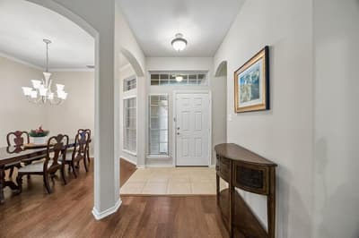 504 Valencia Drive, Arlington TX 76002 - Photo 3