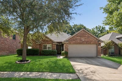504 Valencia Drive, Arlington TX 76002