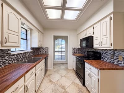 133 Jason Drive, Red Oak TX 75154 - Photo 3