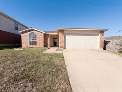 6704 Pony Express Trail, Arlington TX 76002