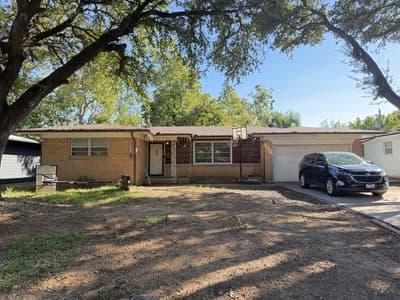 1202 W Tucker Boulevard, Arlington TX 76013