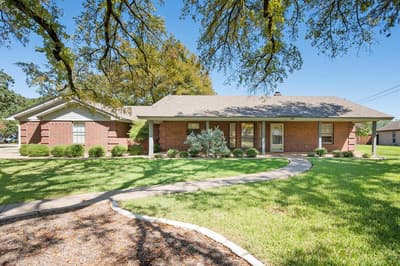 5203 Thunderbird Trail, De Cordova TX 76049