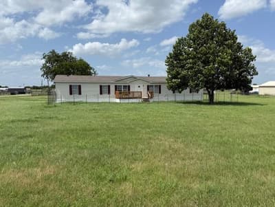 4040 Dillard Court, Joshua TX 76058