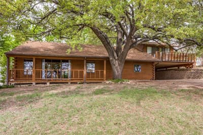 1114 Spur Trail, Granbury TX 76049