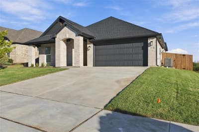 4215 Hummingbird Drive, Sherman TX 75092 - Photo 3