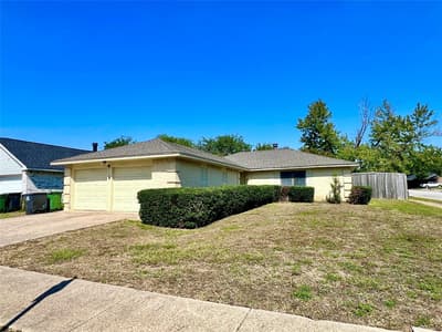 2319 Redbrook Drive, Arlington TX 76014