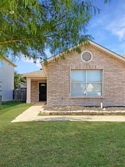 10112 Chapel Glen Terrace, Fort Worth TX 76116 - Photo 3