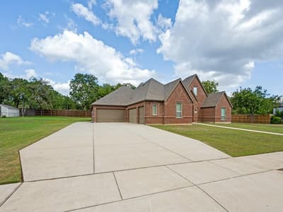 8301 Woods Lane, North Richland Hills TX 76182 - Photo 3