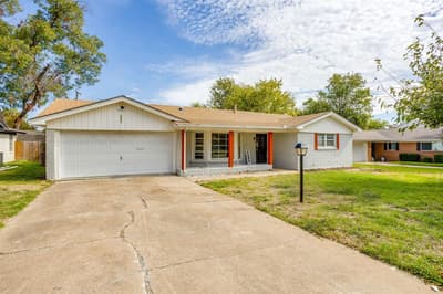 5605 Westcreek Drive, Fort Worth TX 76133 - Photo 3