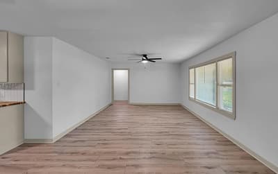 903 E Avenue C, Valley Mills TX 76689 - Photo 4