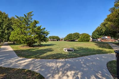 6831 Landing Drive, Grand Prairie TX 75054 - Photo 2