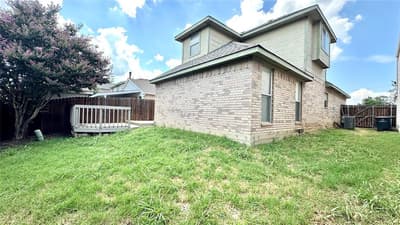 1402 Peregrine Street, Lewisville TX 75077 - Photo 2