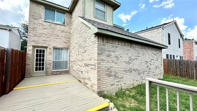 1402 Peregrine Street, Lewisville TX 75077 - Photo 4