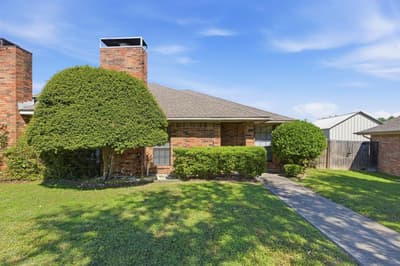 119 Larchbrook Drive, DeSoto TX 75115 - Photo 2