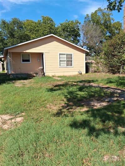319 W Moore Street, Sherman TX 75090