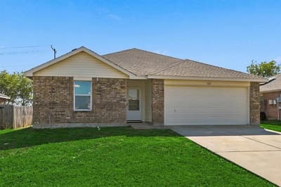 320 Deer Run Drive, Sanger TX 76266 - Photo 2