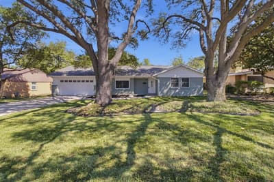 4308 Wedgmont Circle S, Fort Worth TX 76133 - Photo 2