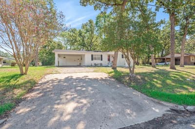 1310 Woodland Drive, Canton TX 75103