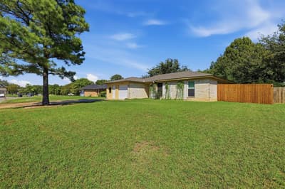 1309 Berry Drive, Cleburne TX 76033 - Photo 4