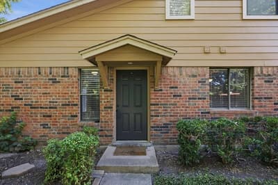 5638 Cedar Creek Drive, Benbrook TX 76109 - Photo 2