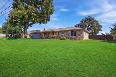 2609 Oaks Drive, Granbury TX 76049 - Photo 3