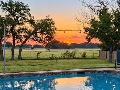 2609 Oaks Drive, Granbury TX 76049