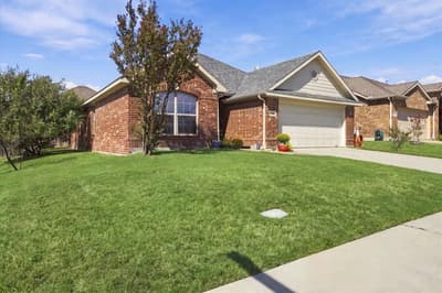 1524 Hanover Lane, Van Alstyne TX 75495