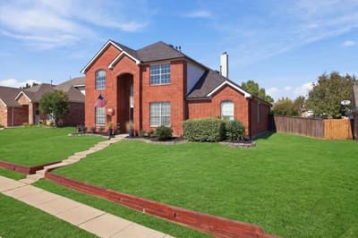 204 Newport Drive, Van Alstyne TX 75495 - Photo 3